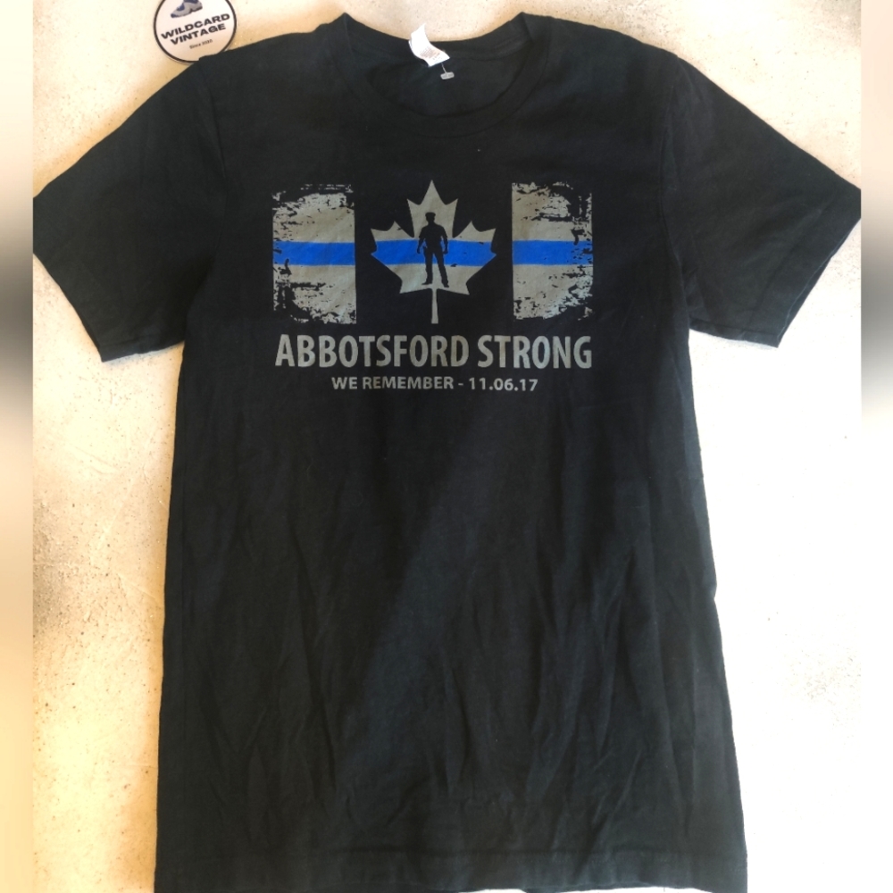Police Law Enforcement RCMP Abbotsford Strong Blue Line 💙 T-SHIRT size small